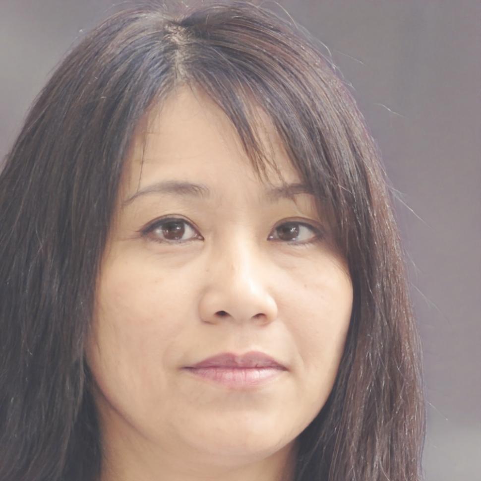 Retrato profesional de instructora de finanzas